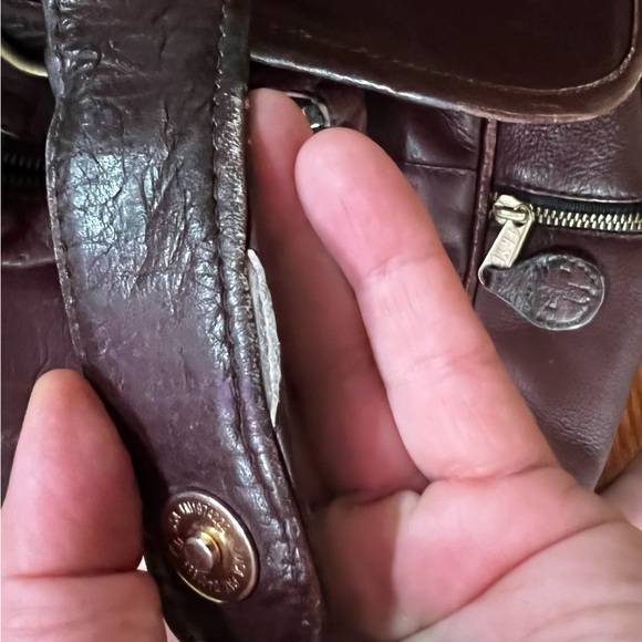 Vintage Frye Leather Backpack - Drawstring Closure Multiple Pockets Metal Zipper - Picture 7 of 9